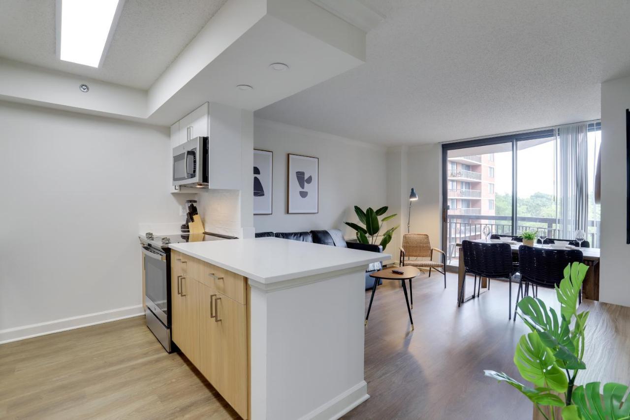 Modern & Charming Apt With Rooftop @Pentagon City Arlington Bagian luar foto