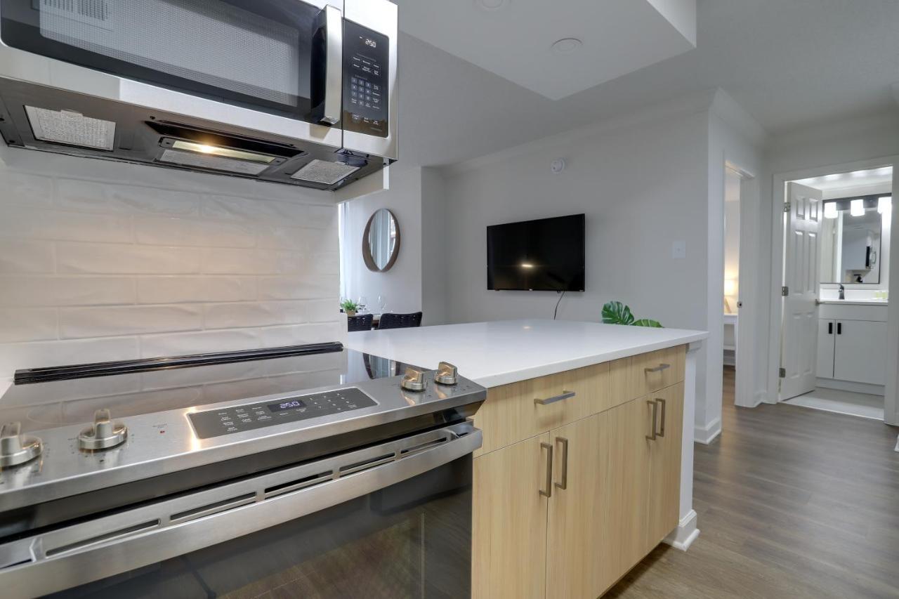 Modern & Charming Apt With Rooftop @Pentagon City Arlington Bagian luar foto